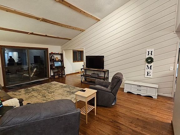 3rd image of 8488 Barbara Dr