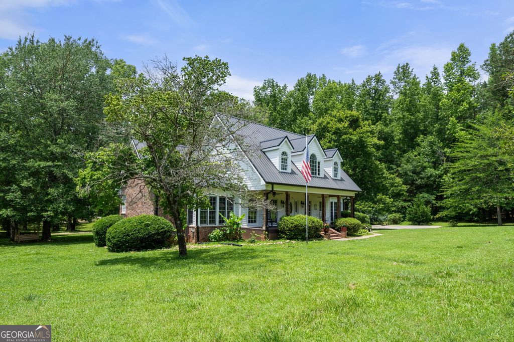 1228 J D Walton Rd, Newnan, GA - View 2