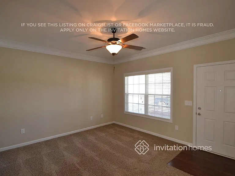 2472 Folsom St — Photo 2