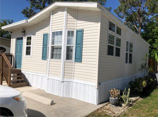 32 Beachfront Ln, Lake Placid, FL 33852