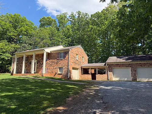 64 Maybrook Dr Photo 1