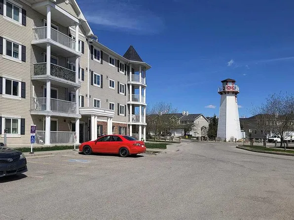 10 S Country Village Park NE #3310, Calgary, AB T3K 0W5