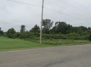 1 Ridge Rd, Quincy, MI 49082