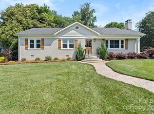 1121 Barkley Rd, Charlotte, NC 28209