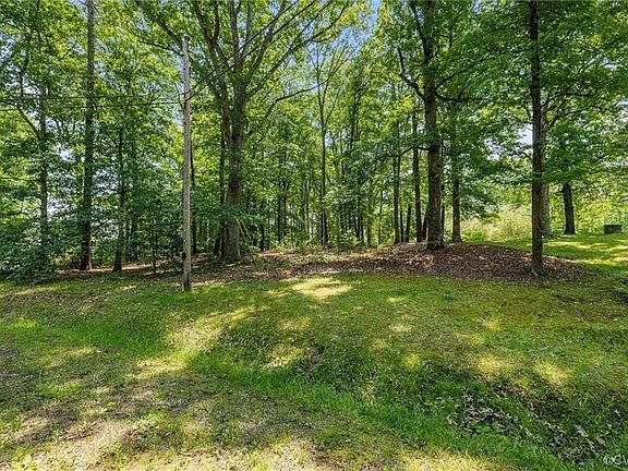 4th image of 11201 Thorncroft Dr