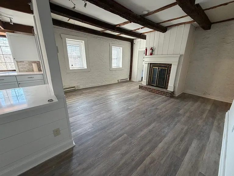 14 E Germantown Pike #6 — Photo 7