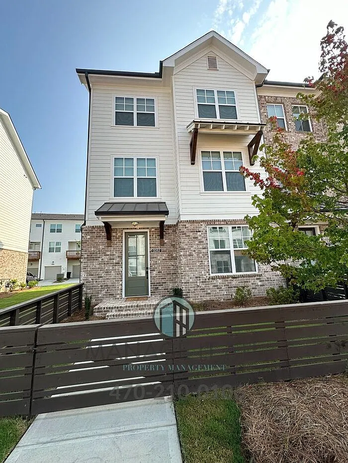 4 bed, 3.5 bath, 2220 sqft, $2,999 — Photo 1
