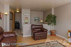 661 W 92nd Ave Anchorage AK-small-005-Li