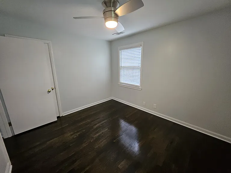 214 Ridgeway Dr — Photo 16