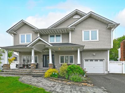 250 33rd Street, Lindenhurst, NY, 11757