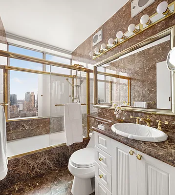 Sold by Compass | media 23