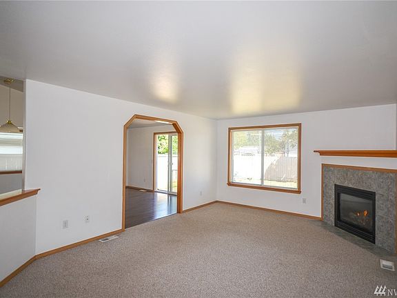 5th image of 5131 113th Pl NE