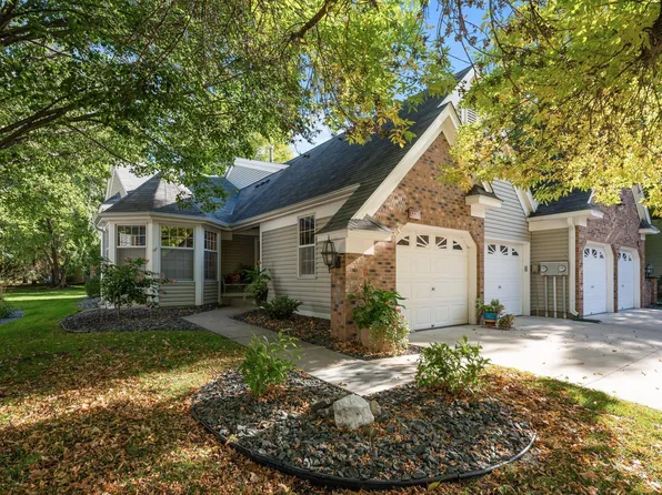 1229 Pond View Ln, White Bear Township, MN 55110