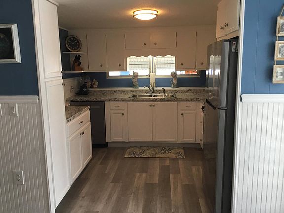 4th image of 100 Pier B