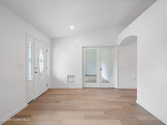 4th image of 1098 Carthage Ave NW