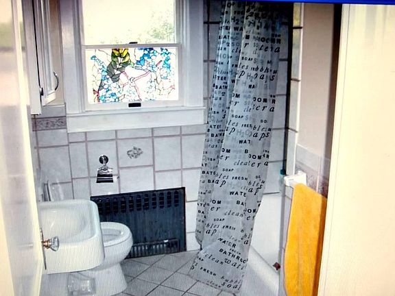 2nd image of 156 Benedict Ave