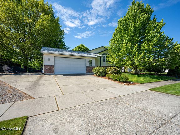 2nd image of 2056 E Greywolf Ave