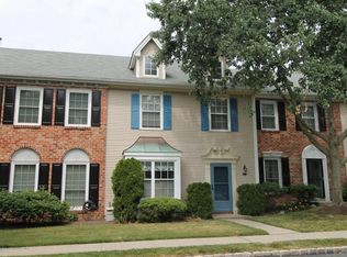 10 Secretariat Ct, Tinton Falls, NJ 07724