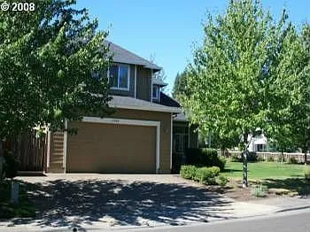 17990 SW Mandel Ln photo 1