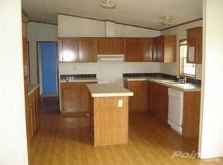 1320 Stoneway Dr E, Ponder, TX 76259