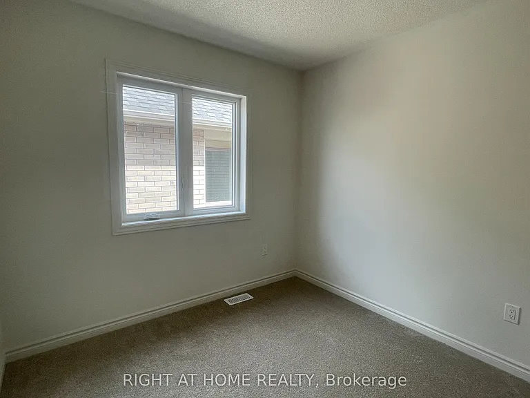 1054 Denton Dr — Photo 25