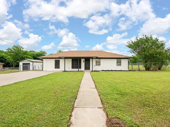 221 Lipscomb St, Cleburne, TX 76031