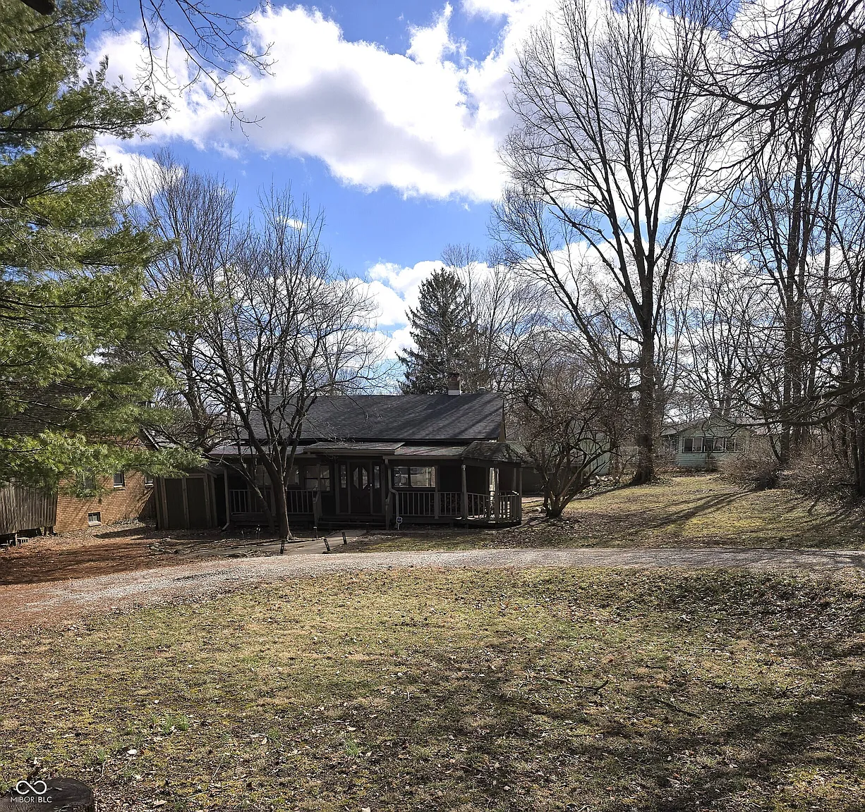 1621 Ruth Dr photo 1
