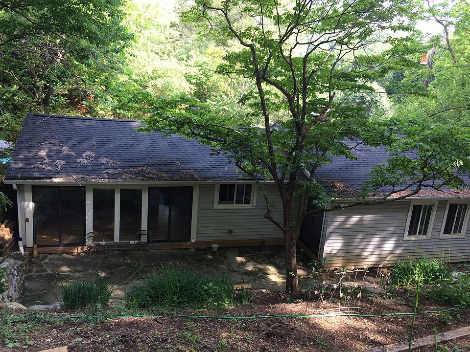 2nd image of 23 Sunnyside Ln