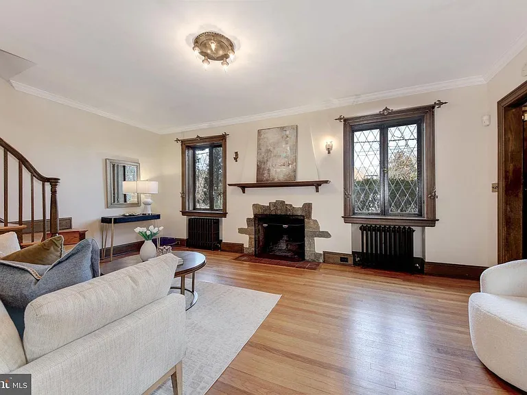 3722 Van Ness St NW — Photo 4