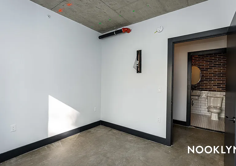 639 Foster Ave #503 — Photo 10
