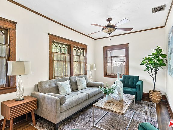 3rd image of 6344 Primrose Ave
