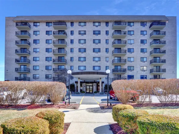 666 Pelham Road #4B, New Rochelle, NY 10805