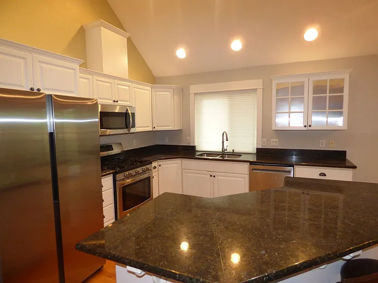 4592 Indian Earth Ct NE — Photo 11