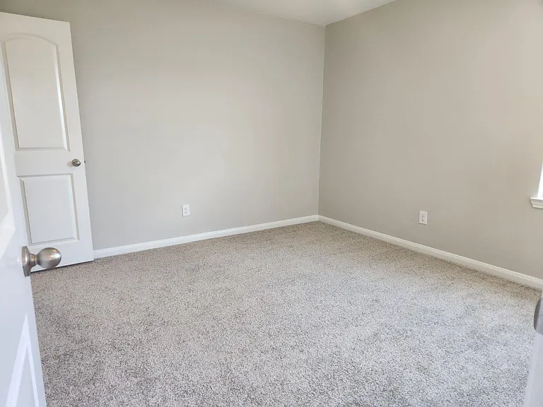 2218 Regatta Ln — Photo 9