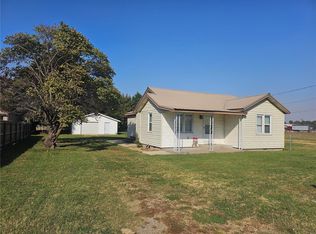 616 E Commercial St, Kennett, MO 63857