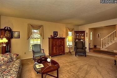 3rd image of 4047 Brewster Dr
