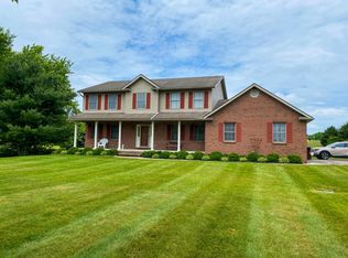 5247 White Chapel Rd SE, Heath, OH 43056