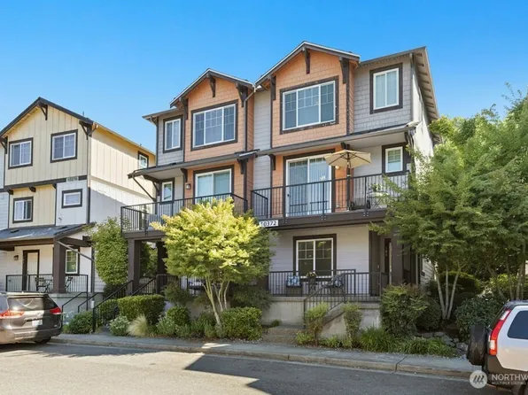 10372 156th Place NE #101, Redmond, WA 98052