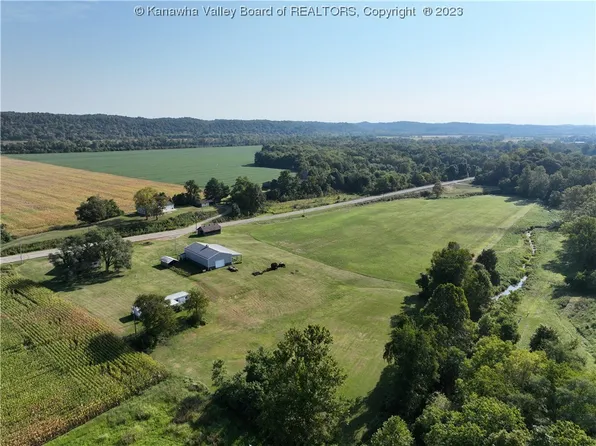 16207 Kanawha Valley Rd, Henderson, WV 25187