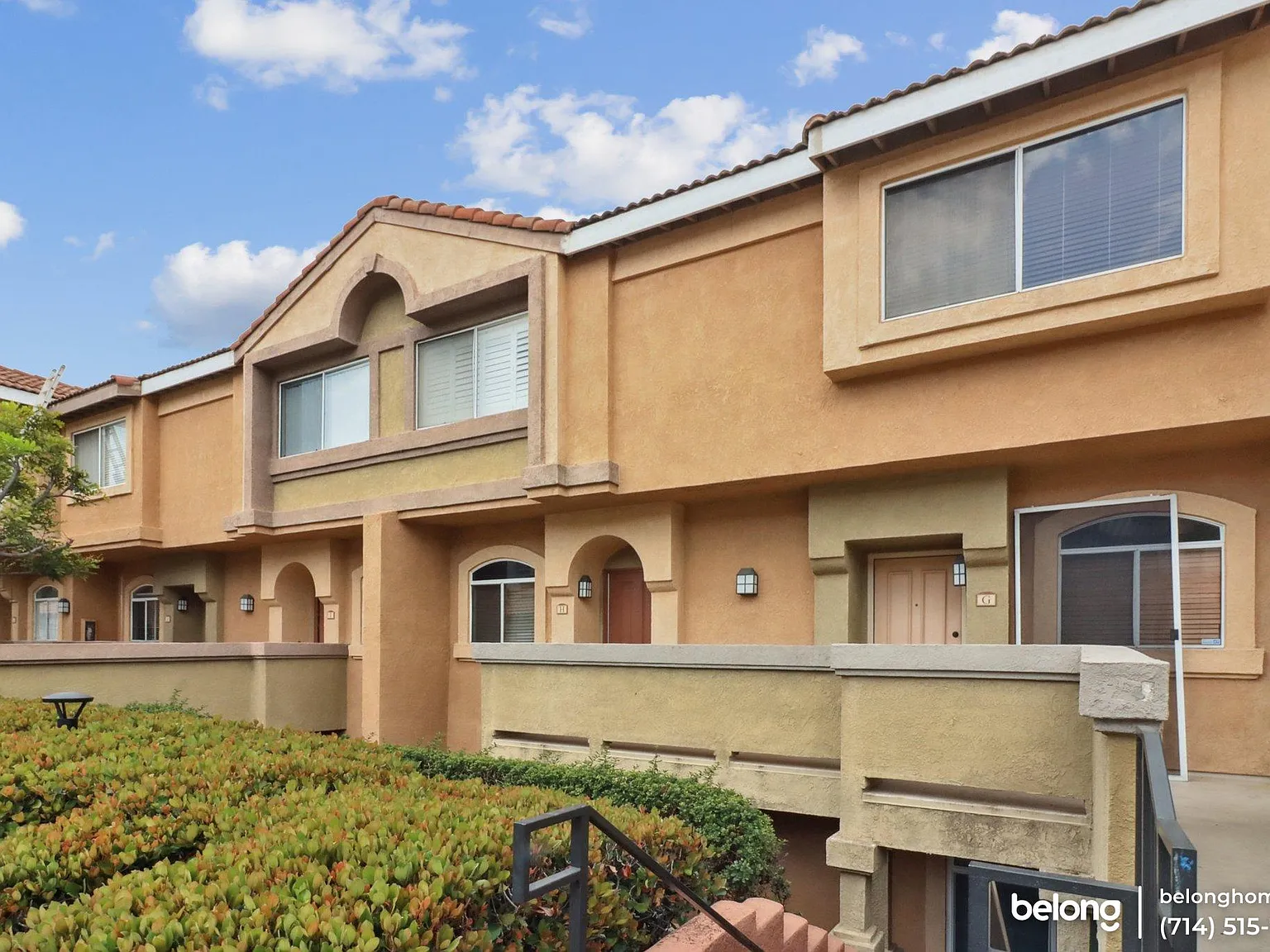 2 bed, 2.0 bath, 1053 sqft, $3,795 — Photo 3