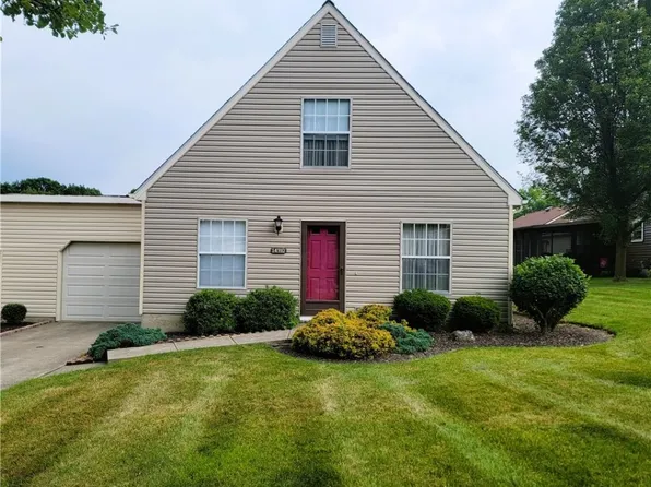 14910 Royal Ridge Ln #65, North Royalton, OH 44133
