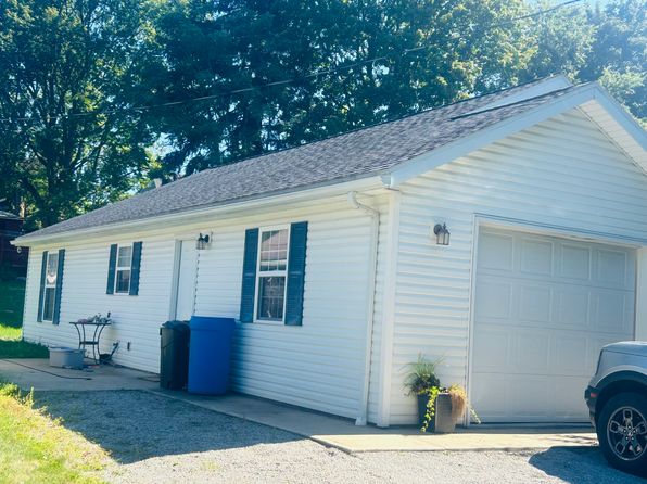 824 Ellis Ave