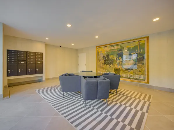 8888 RESIDENCES AT VILLAS ON 3RD, 8888 W 3rd St #8f22e80d4, Los Angeles, CA 90048