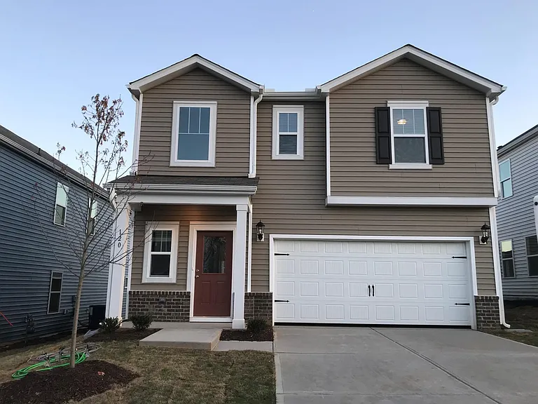 120 Sweet Olive St — Photo 1