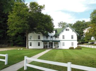 8520 Portage Point Drive Beech Ldg UNIT 34-3, Onekama, MI 49675