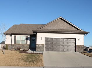 10 N Colton Dr, North Liberty, IA 52317