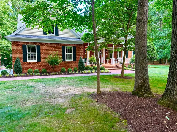 543 Deerfield Rd, Caldwell, WV 24925