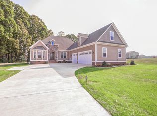542 Cherokee Farms Trl, Clover, SC 29710