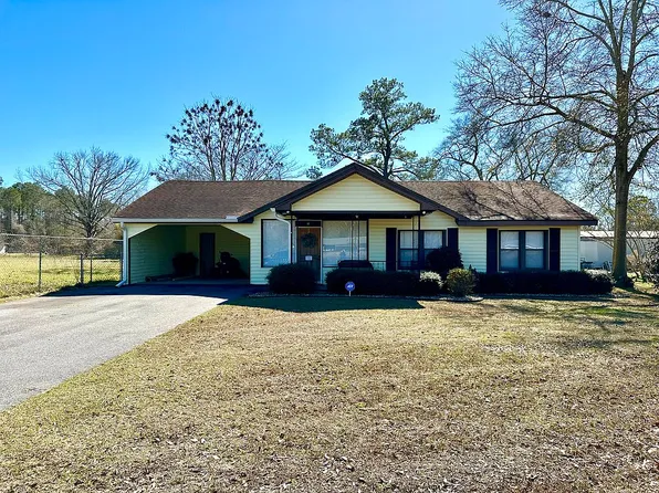 1112 Birmingham Ave, Nicholls, GA 31554