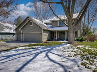 7383 Hames Way, Eden Prairie, MN 55346